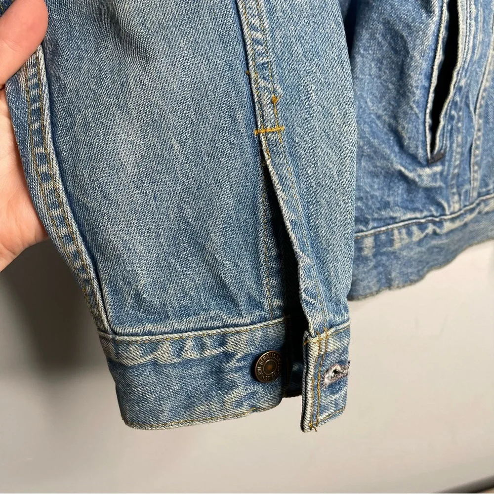 Levi's Light Blue Denim Jacket - Picture 3 of 9